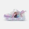 Friboo TRAINERS DISNEY FROZEN ELSA - LOW-TOP TRAINERS BLINKING SOLE - Sneaker Low - Lilac 1 Friboo TRAINERS DISNEY FROZEN ELSA - LOW-TOP TRAINERS BLINKING SOLE - Sneaker Low - Lilac -Friboo Geschaft 9deb0b4d6ef546aea41cdf7e960902f4
